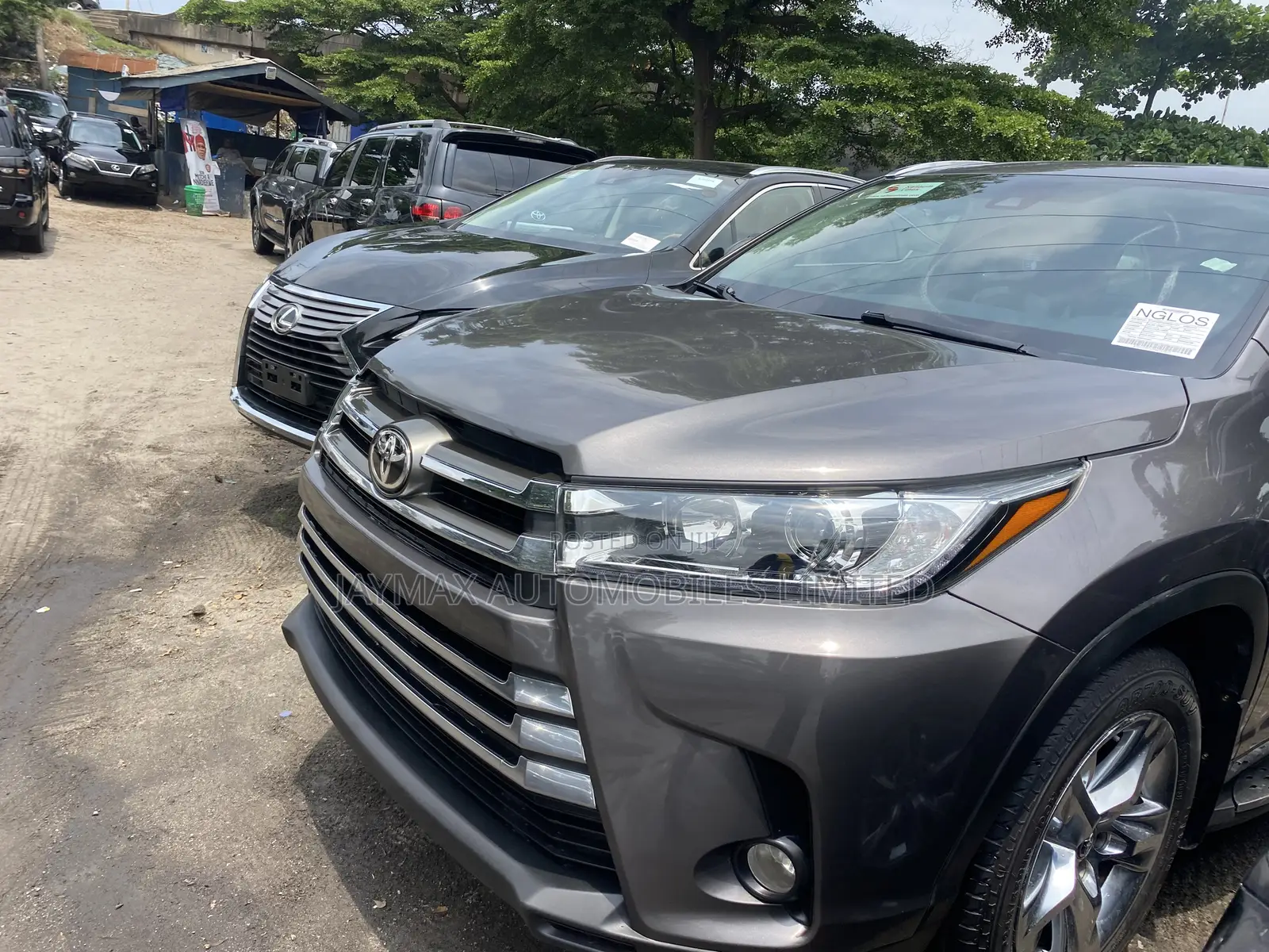 Toyota Highlander 2019 Brown