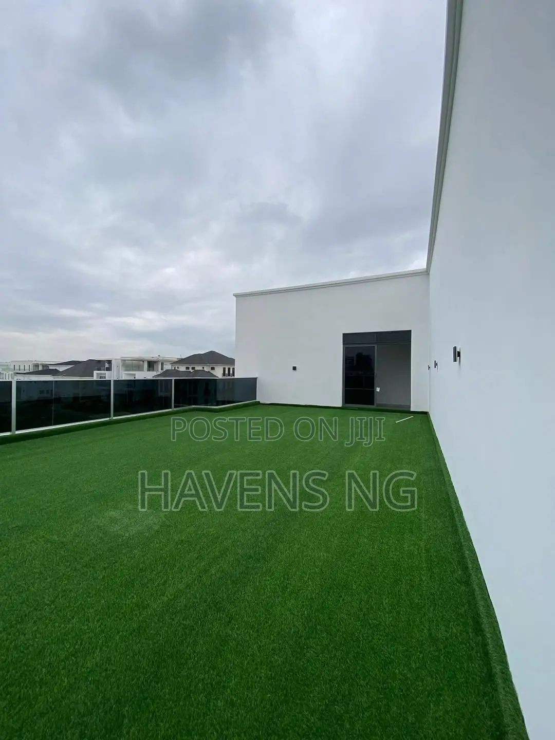 5bdrm Duplex in Ikate for sale