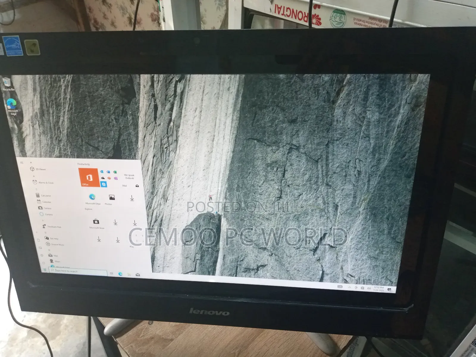 Desktop Computer Lenovo 4GB Intel Pentium HDD 500GB