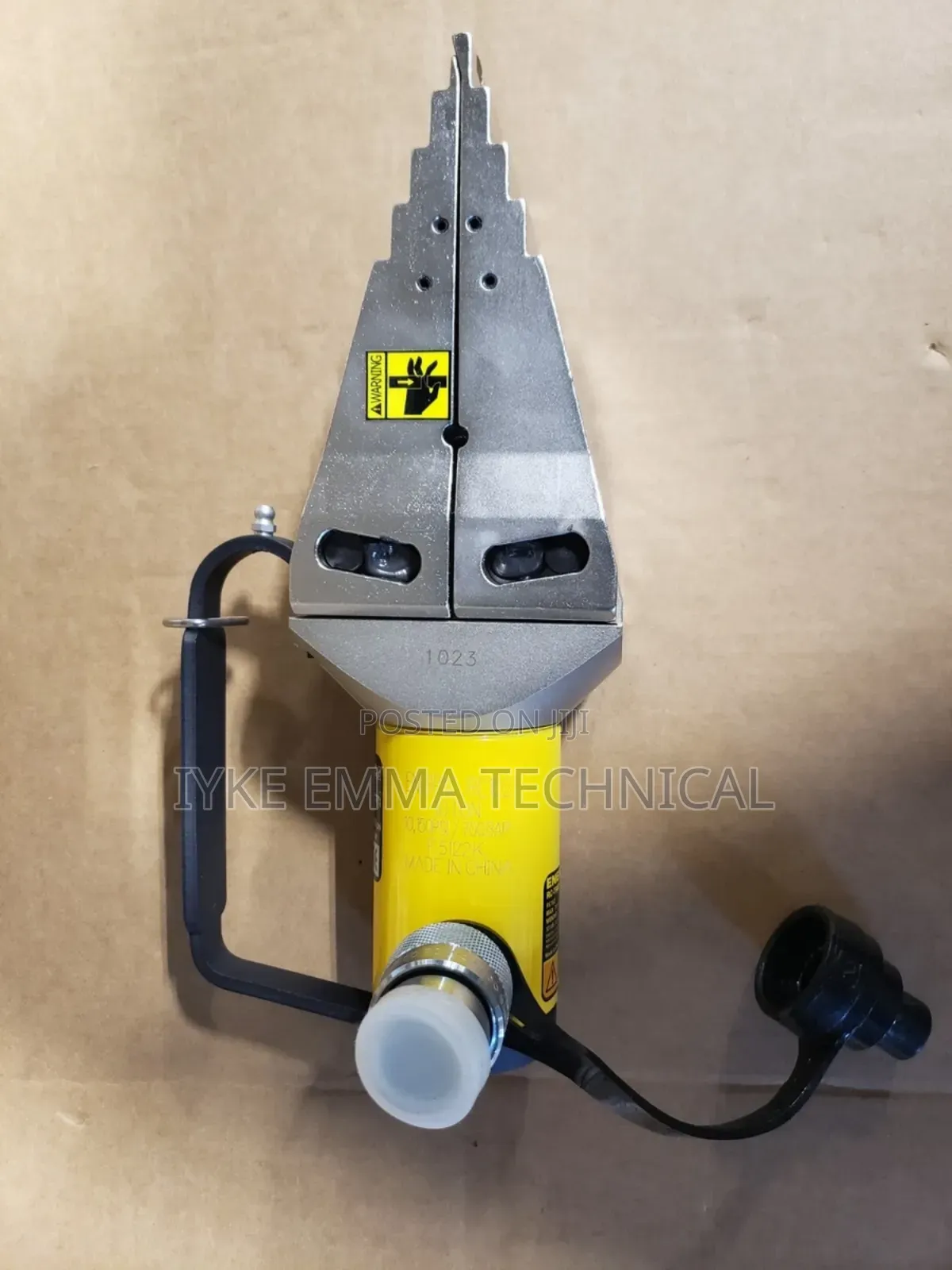 Hydraulic / Mechanic Wedge / Flange Spreader