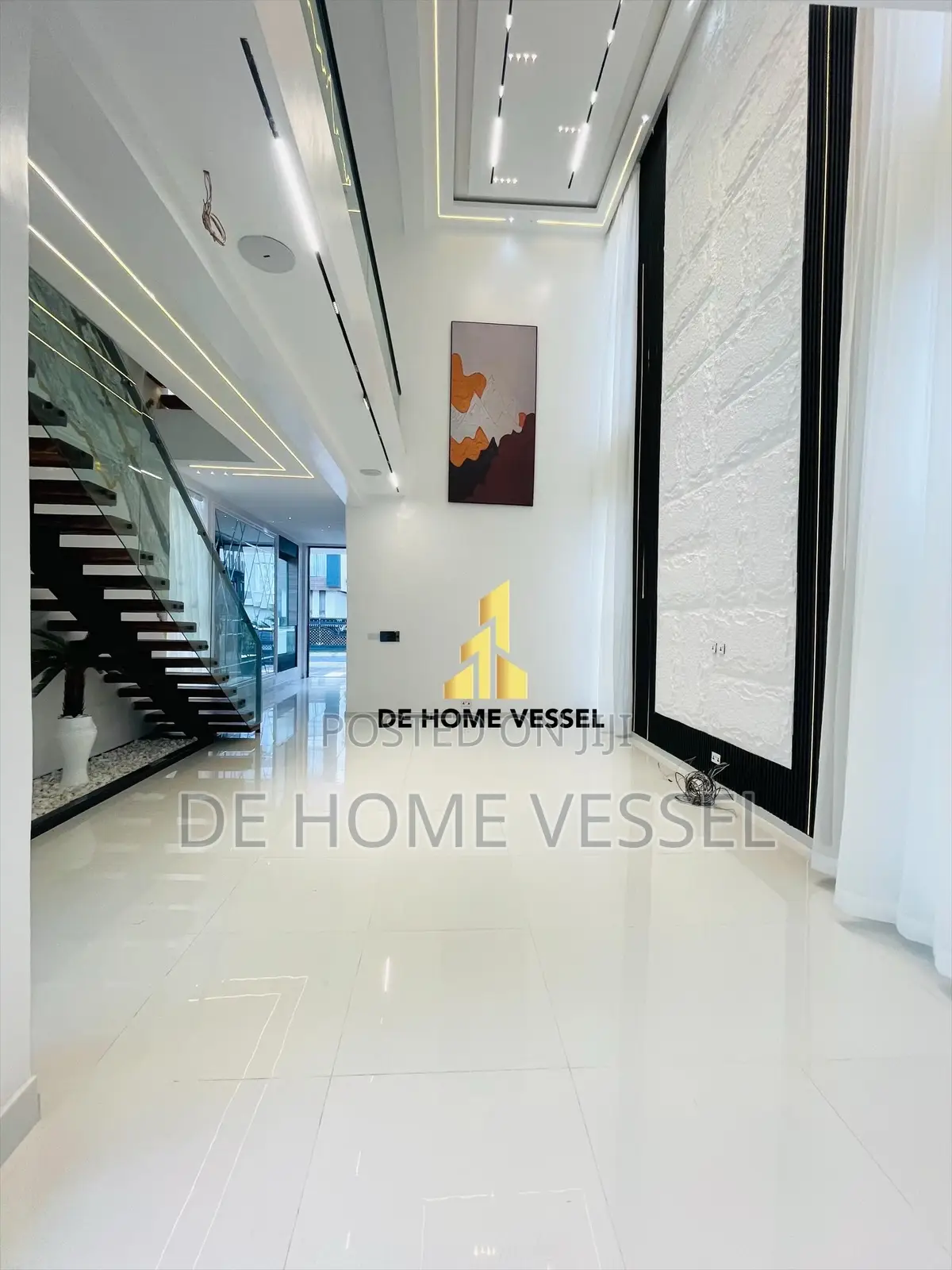 5bdrm Duplex in Osapa london for sale