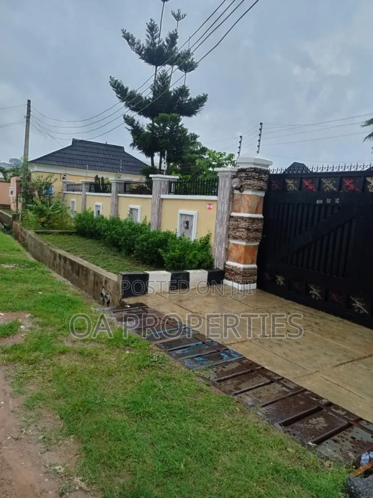 4bdrm Bungalow in Orogun, Ibadan for sale