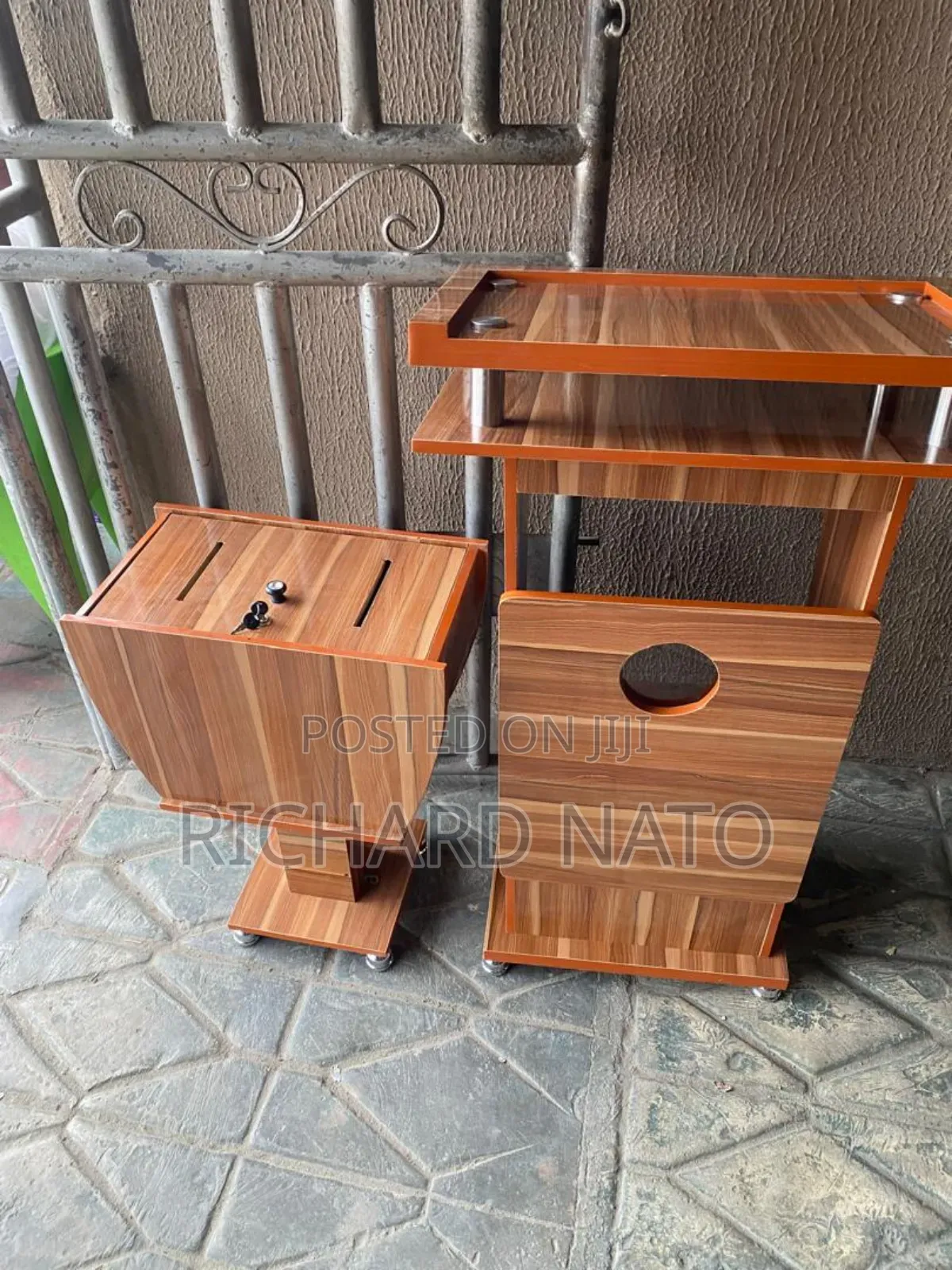 High Stock Pulpit With Offering Box