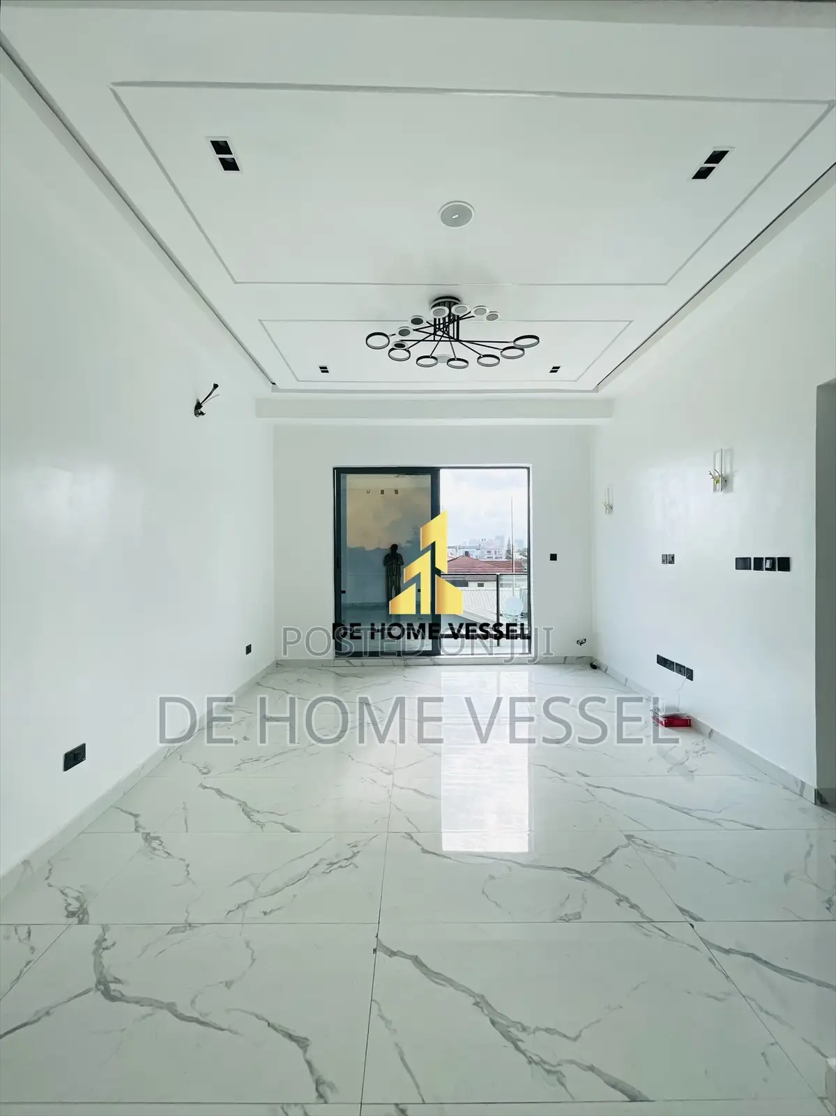 2bdrm Apartment in Lekki Phase 1 for sale