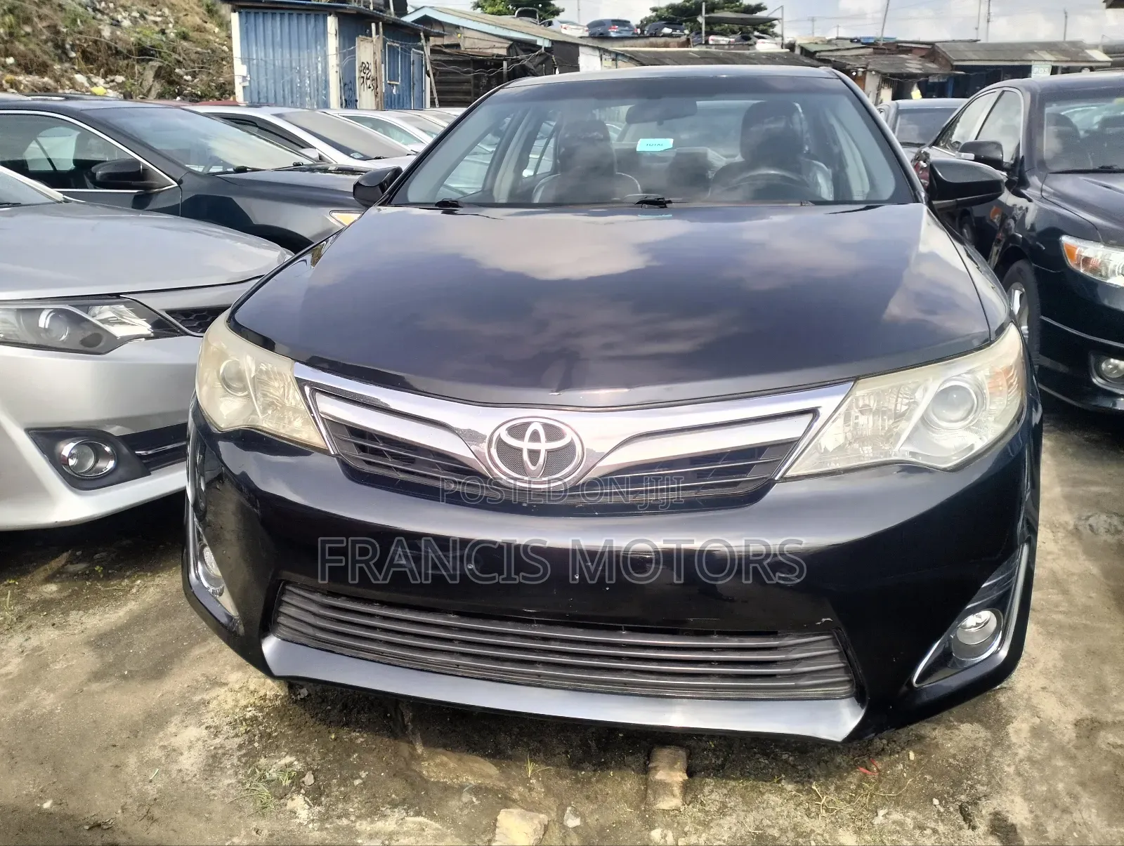 Toyota Camry LE 4dr Sedan (2.5L 4cyl 6A) 2014 Gray