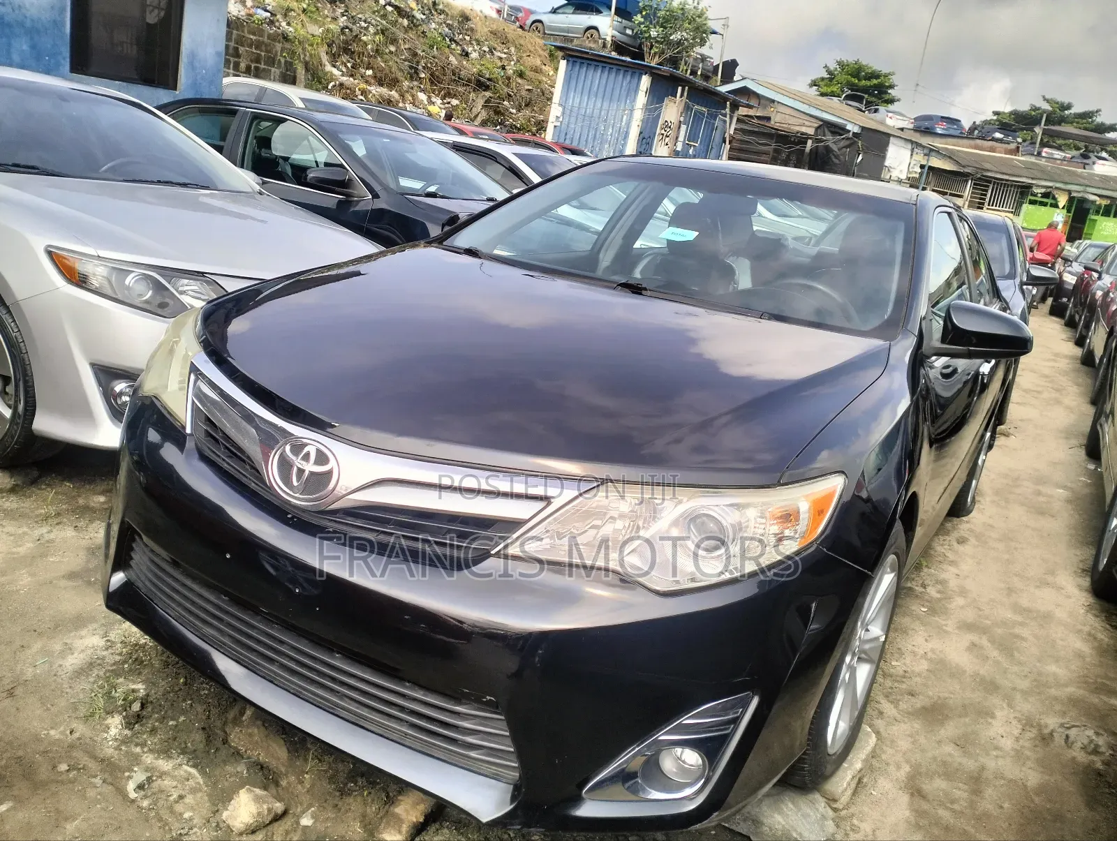 Toyota Camry LE 4dr Sedan (2.5L 4cyl 6A) 2014 Gray