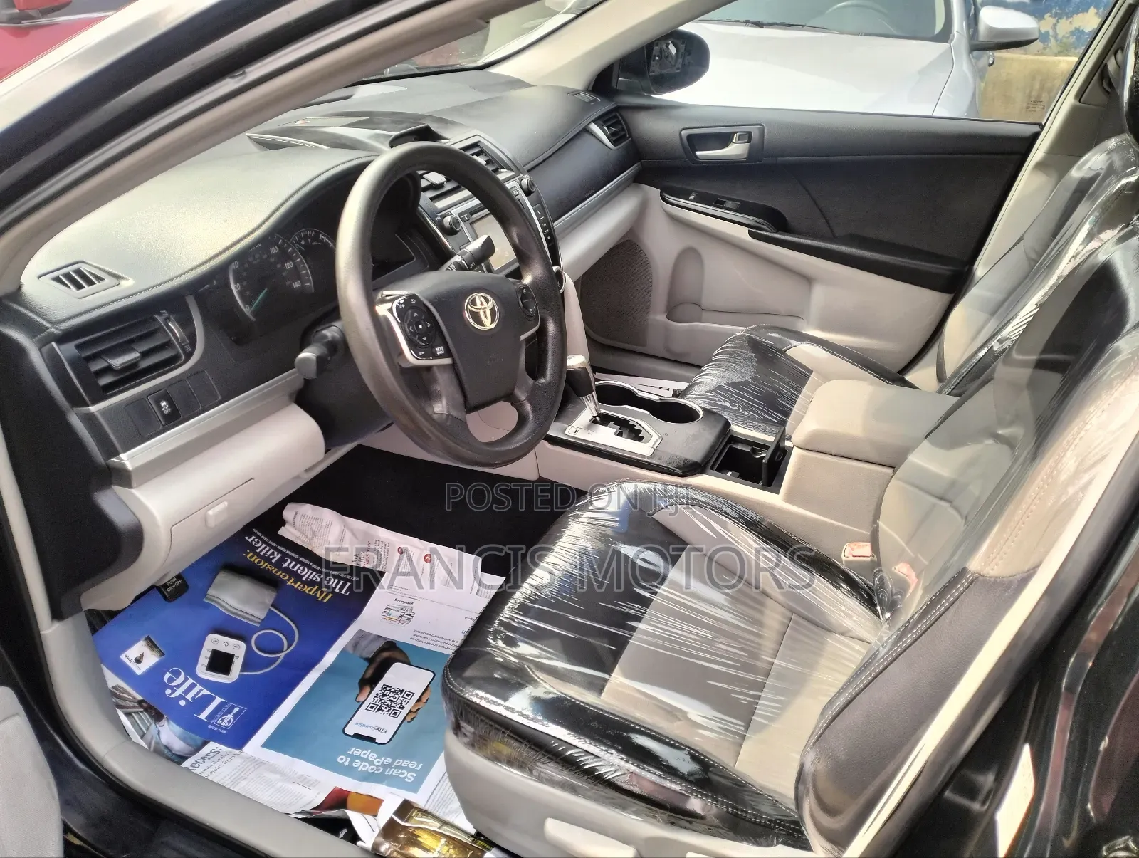 Toyota Camry LE 4dr Sedan (2.5L 4cyl 6A) 2014 Gray
