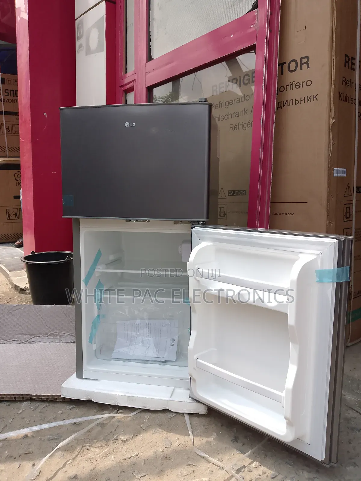 New Lg Fridge Double Door 110 Litre Fast Freezing 2 Yrs