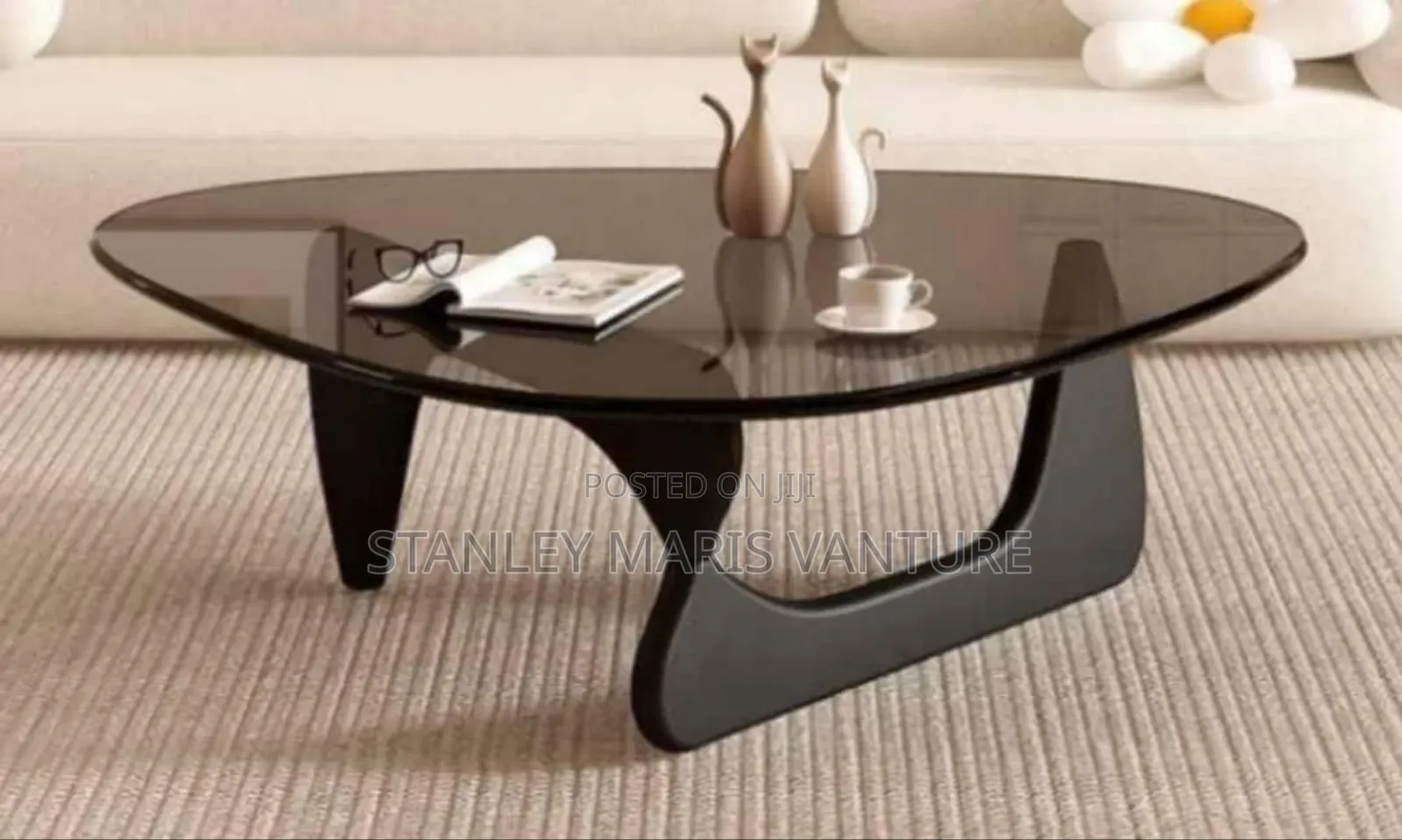 High Quality Imported Glass Table