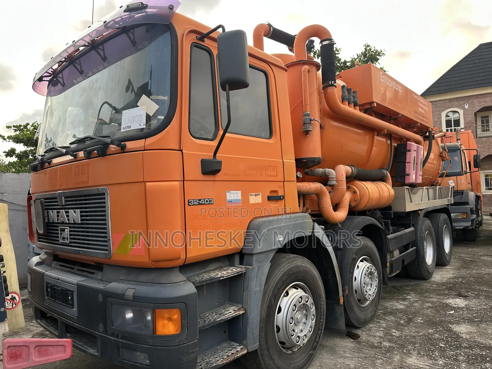 Liters Man Sewage Truck 2002 Orange