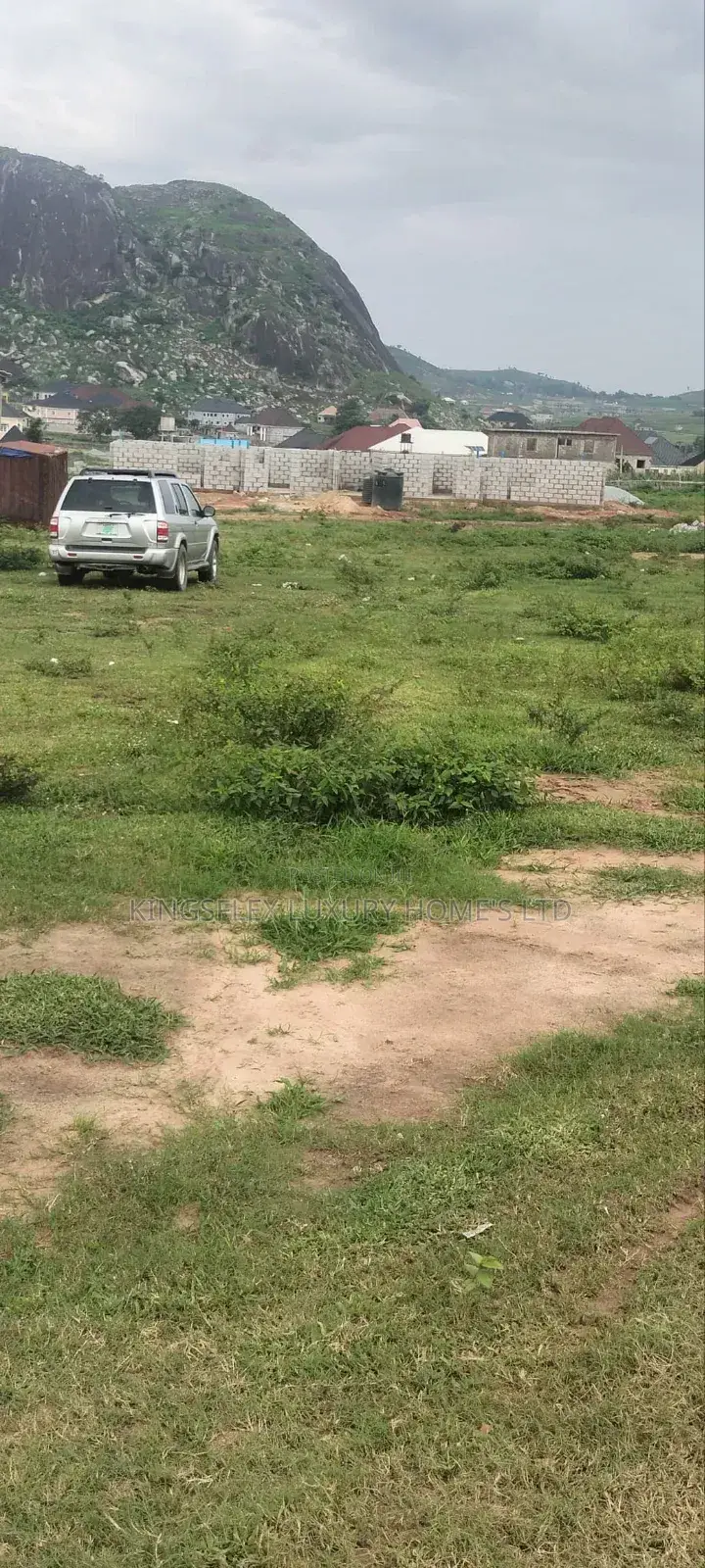 500sqm Estate Plot for 5 Bedroom Duplex