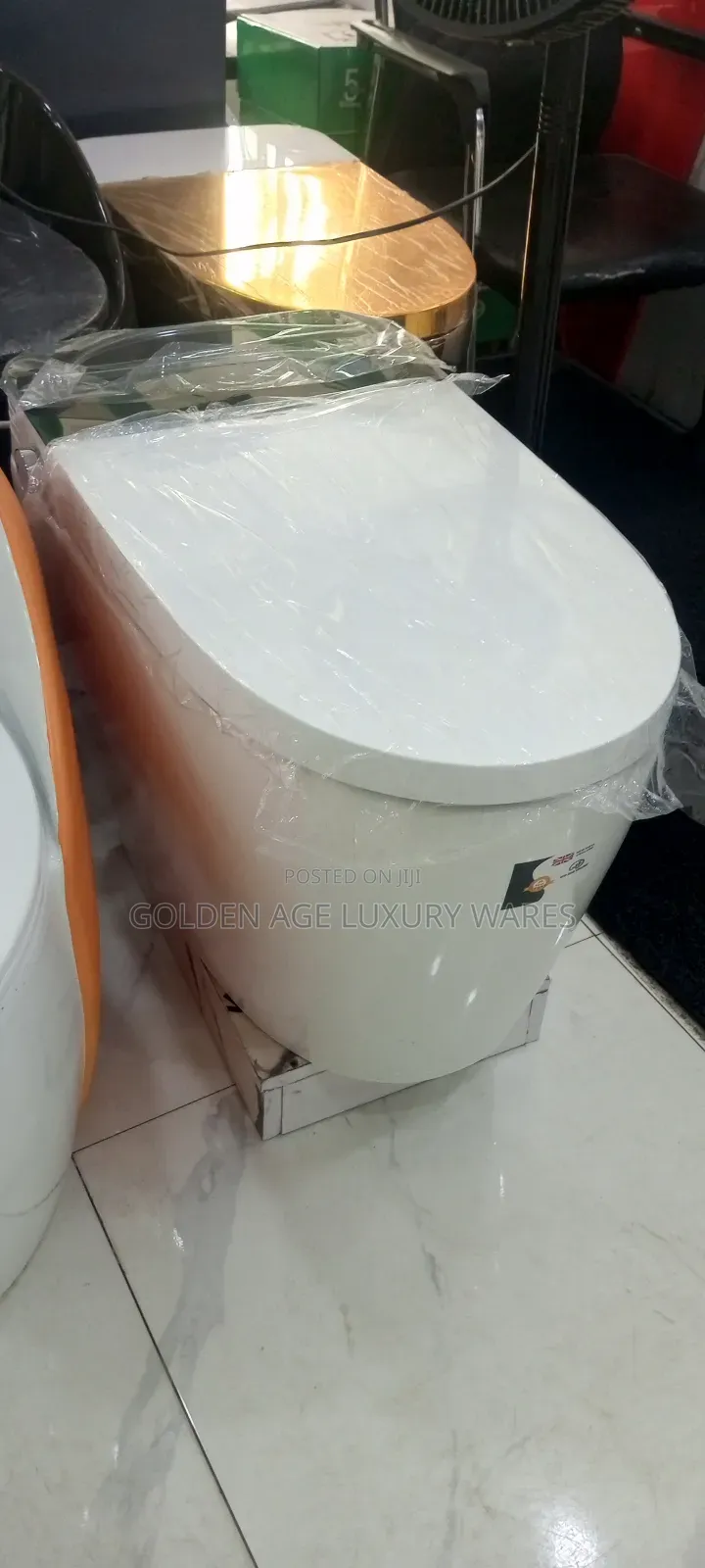 Executive White Smart Wc Automatic/Manual. Voice Control