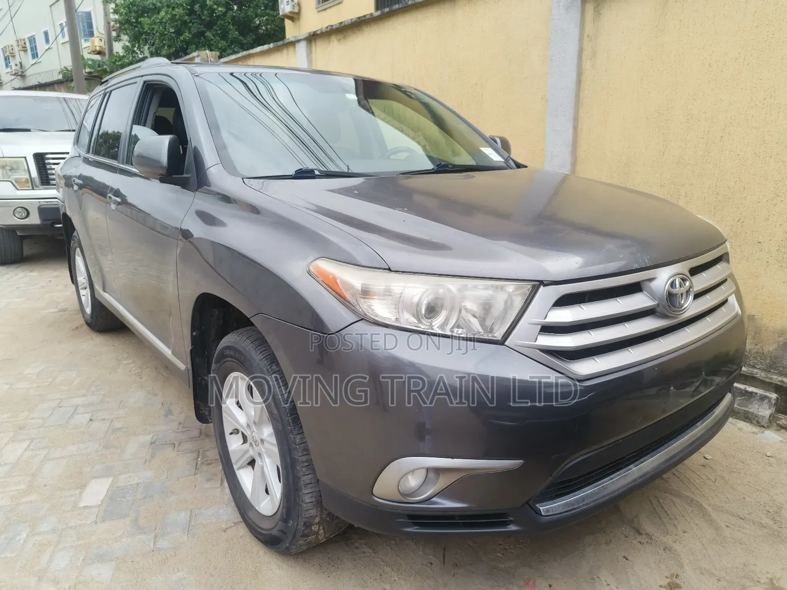Toyota Highlander SE 2012 Gray
