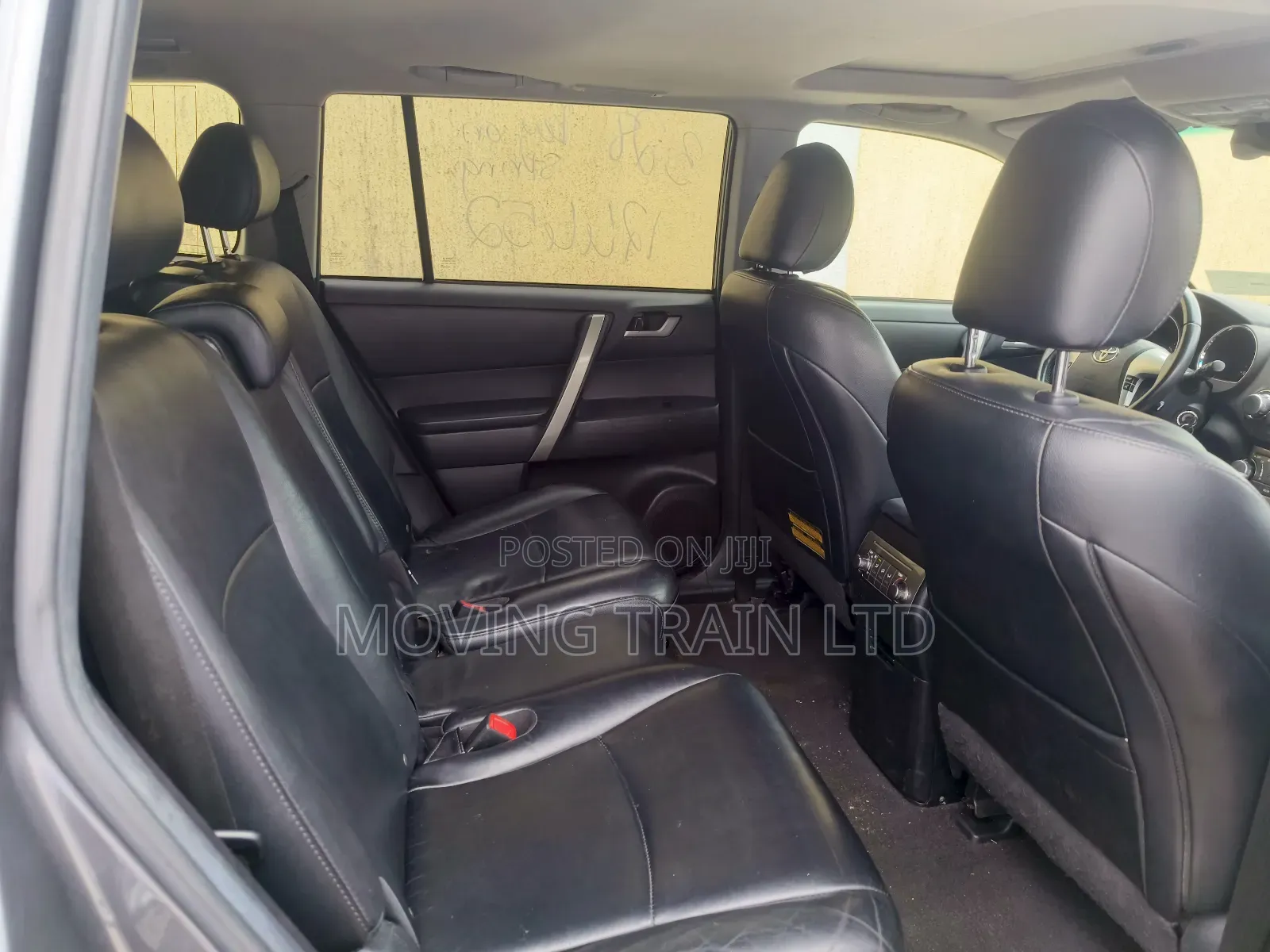 Toyota Highlander SE 2012 Gray