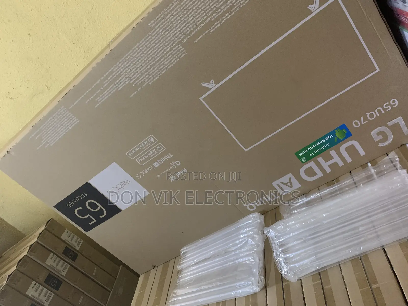 Frameless 65 Inches Full Smart Tv