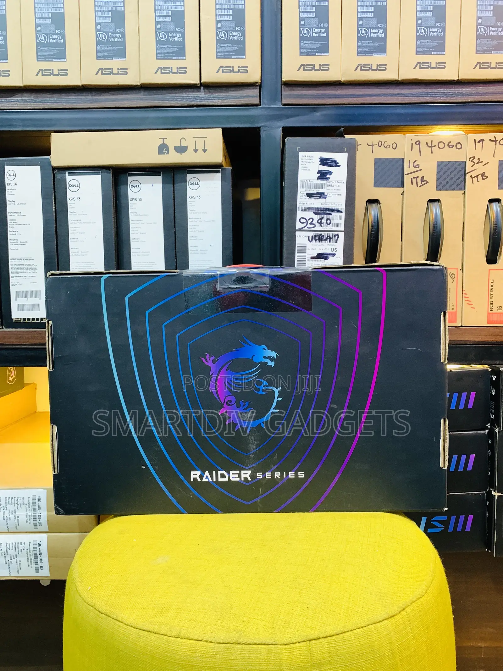 New Laptop MSI Raider GE68HX 13vi-202us 32GB Intel Core I9 SSD 2T
