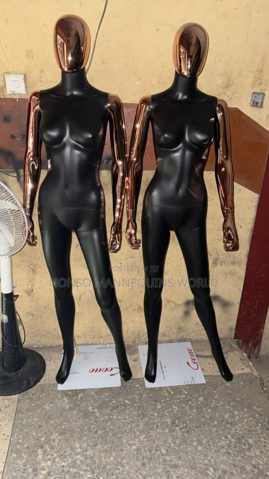 Matt Black And Rose Gold Female Size 8 Mannequin