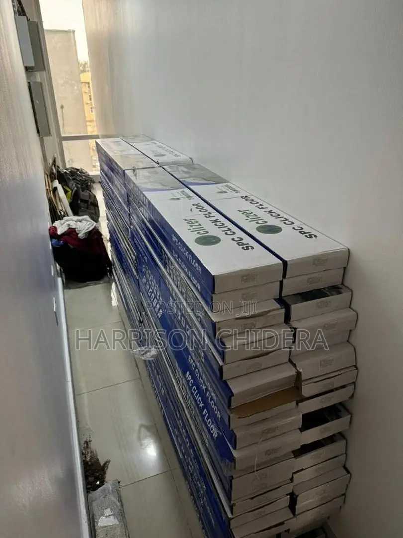 Dark Brown Wood Floor SPC Layer