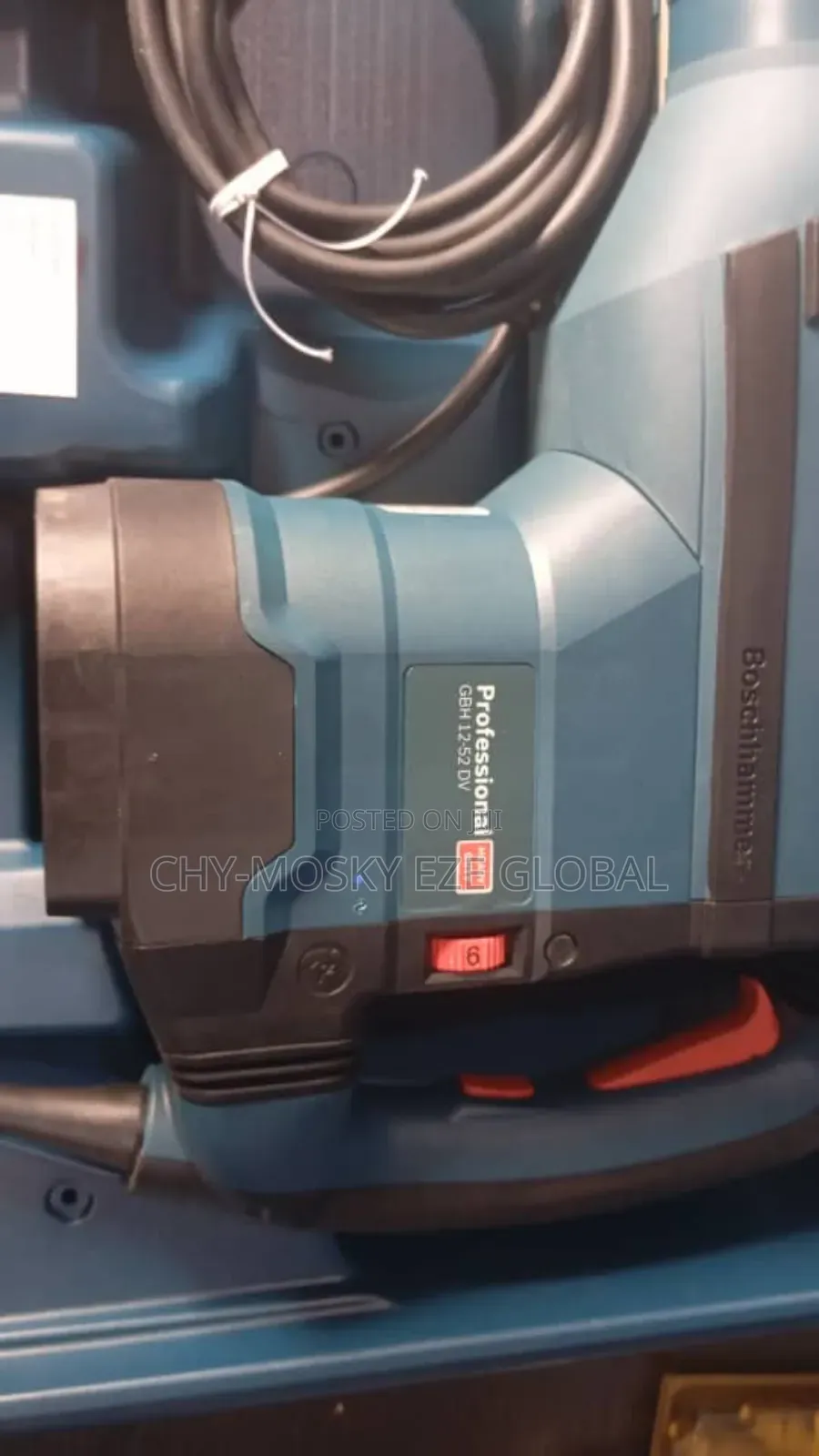 Bosch Rotary Hammer Drill With SDS-Max (Gbh 12-52 Dv)