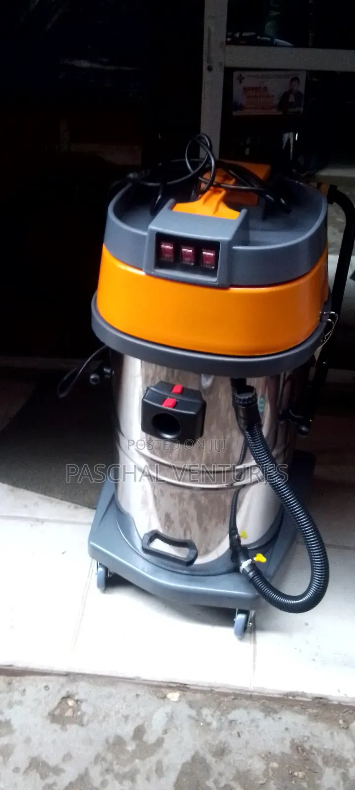 80 Litres Industrial Vacuum Cleaner