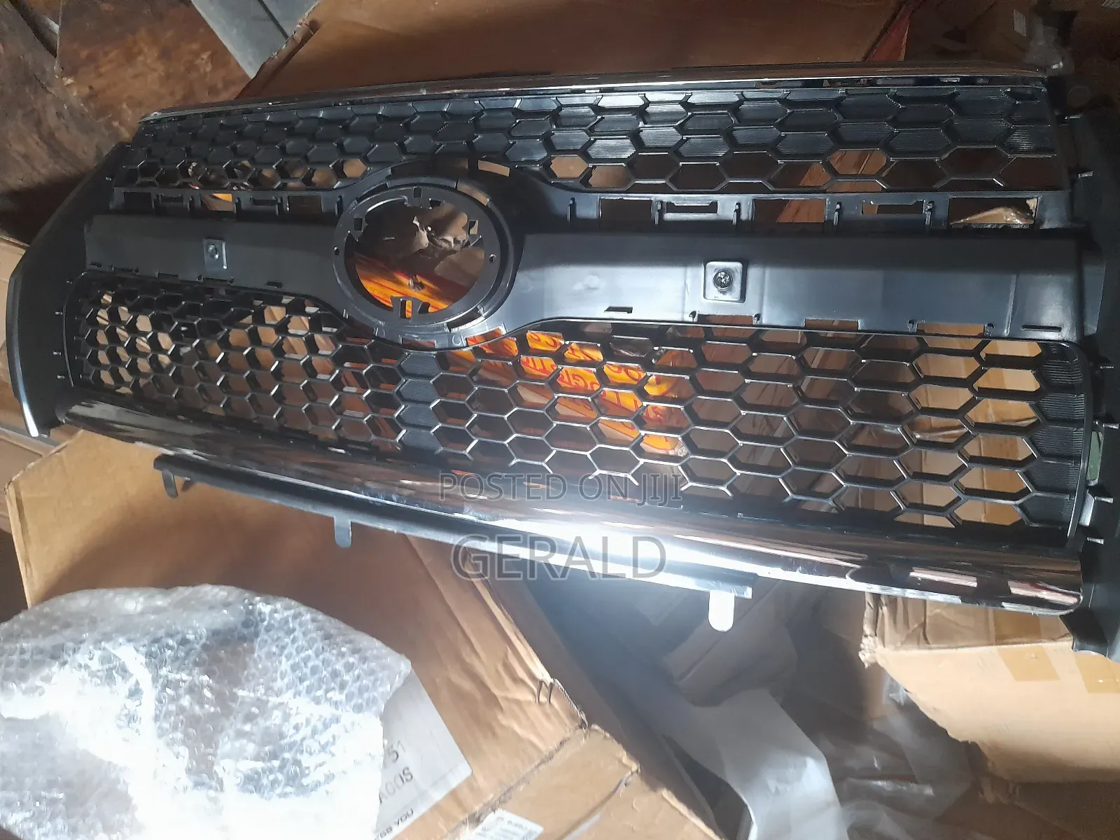 Grill Rav4 012 Tiger Face