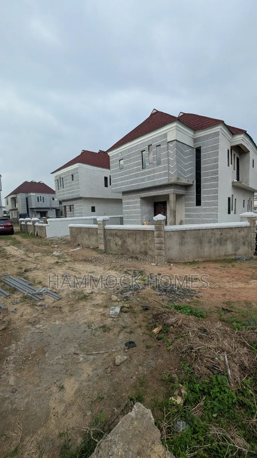 4bdrm Duplex in Gs Court, New Bodija for sale