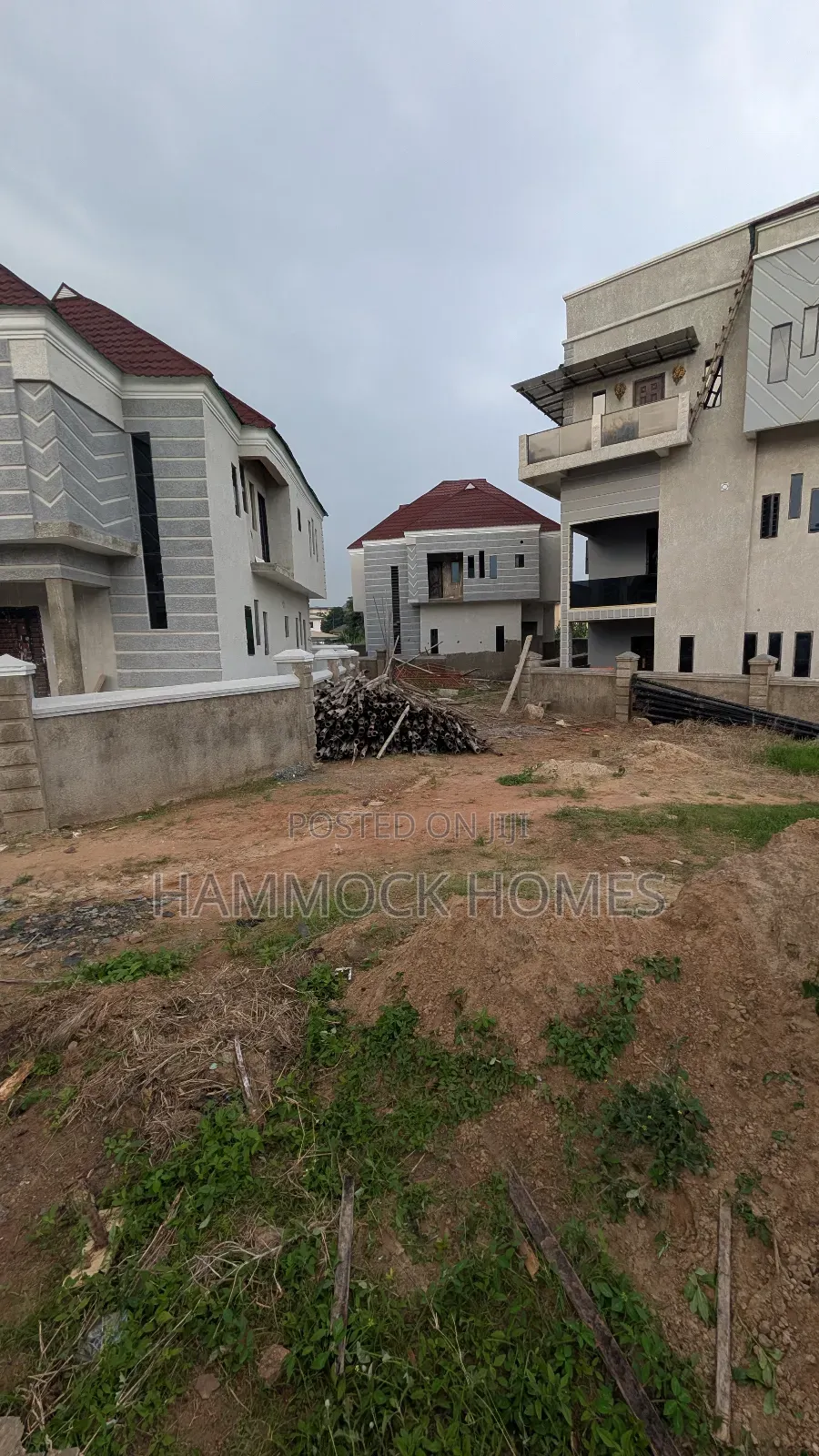 4bdrm Duplex in Gs Court, New Bodija for sale