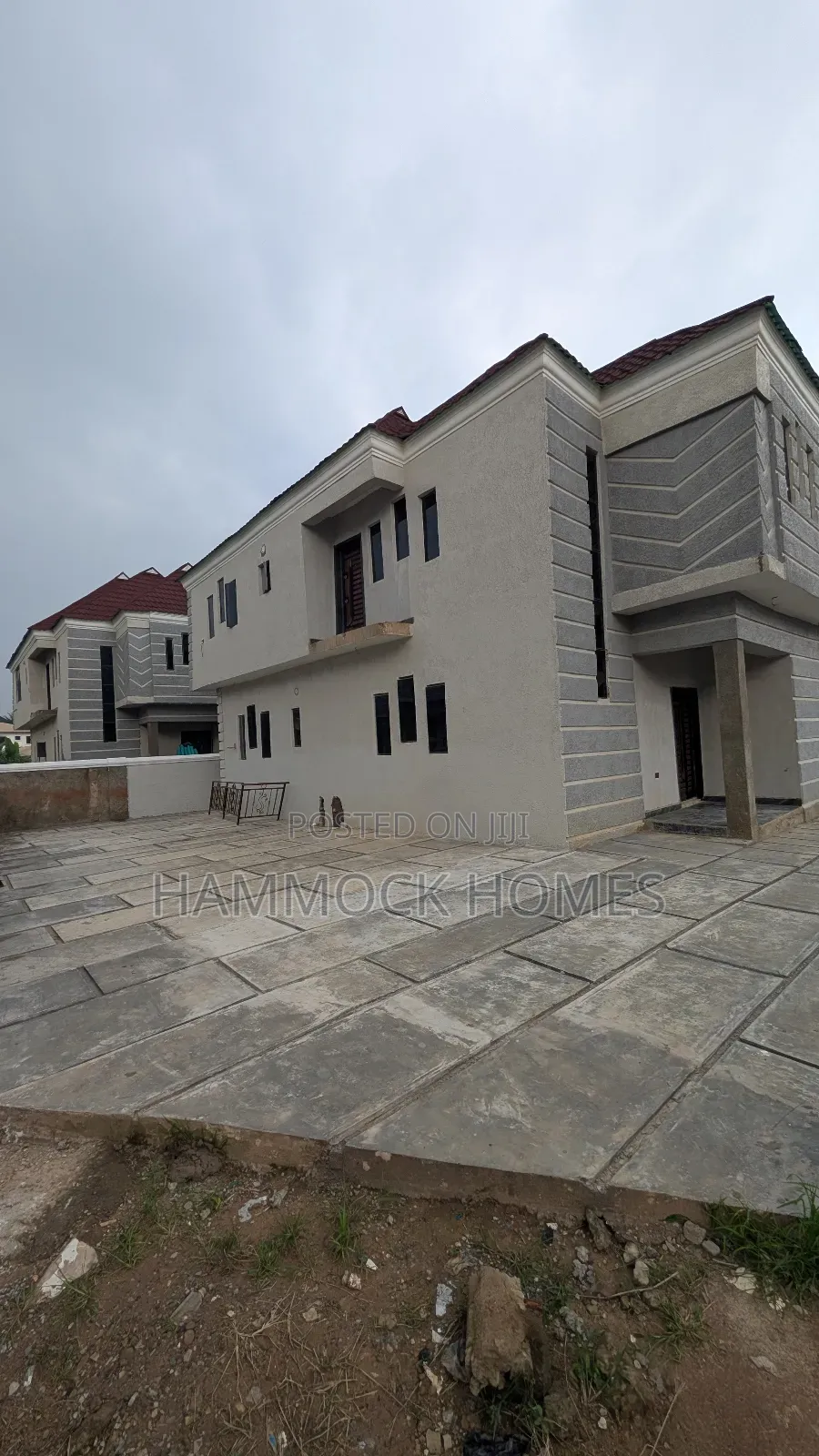 4bdrm Duplex in Gs Court, New Bodija for sale