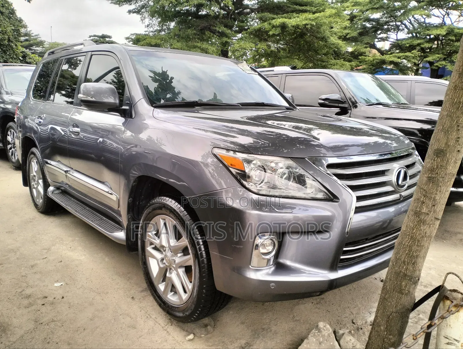 Lexus LX 570 AWD 2016 Gray