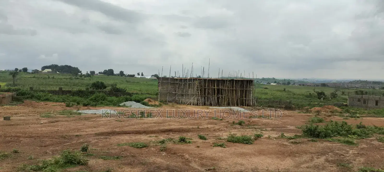 600sqm Plot in Idu by Train Station