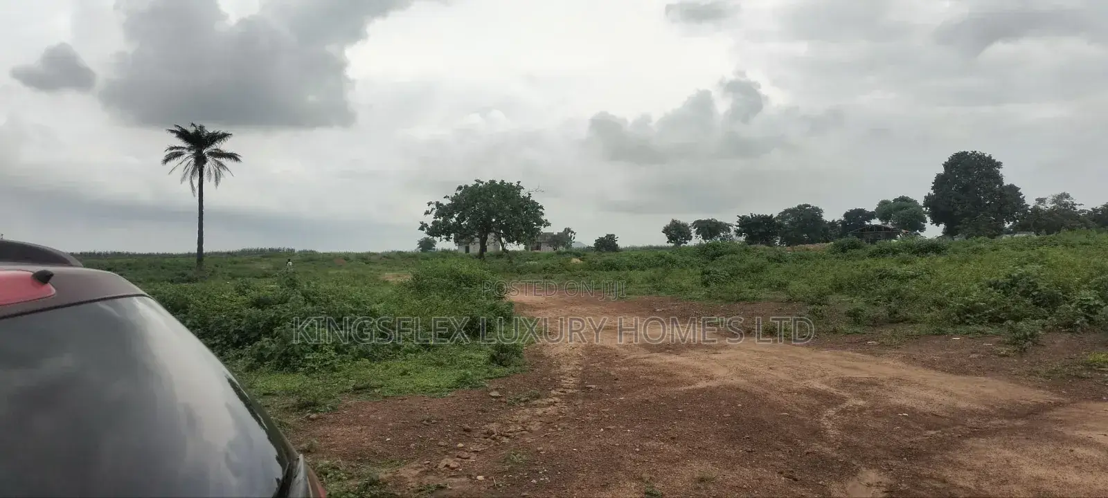 600sqm Plot in Idu by Train Station