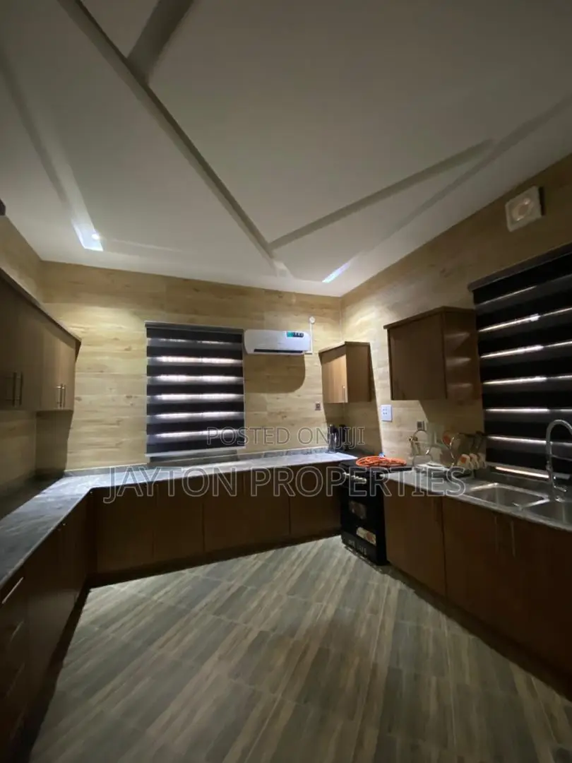 Luxury 3 Bedroom
