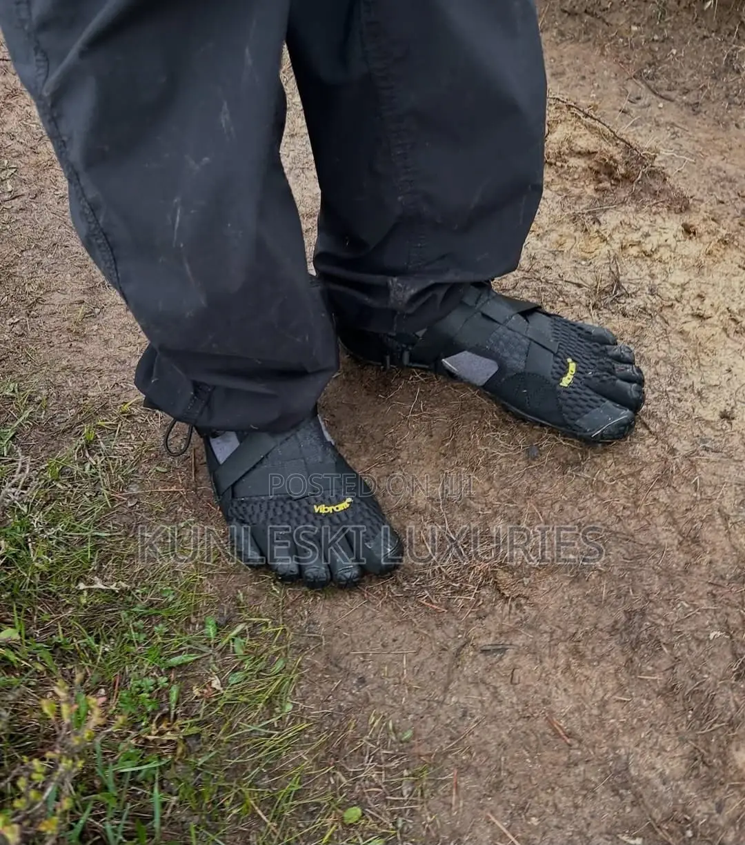 Original Vibram Five Finger Breezandal by Suicoke Shoe