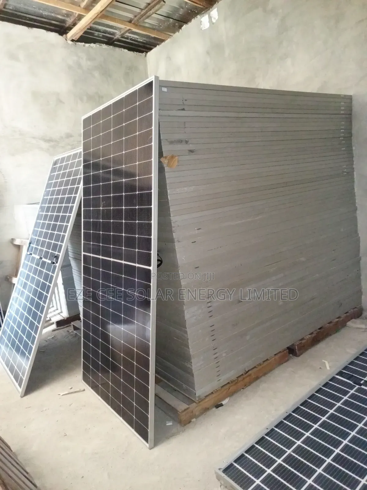 550watts Jinko Bifacial Solar Panels