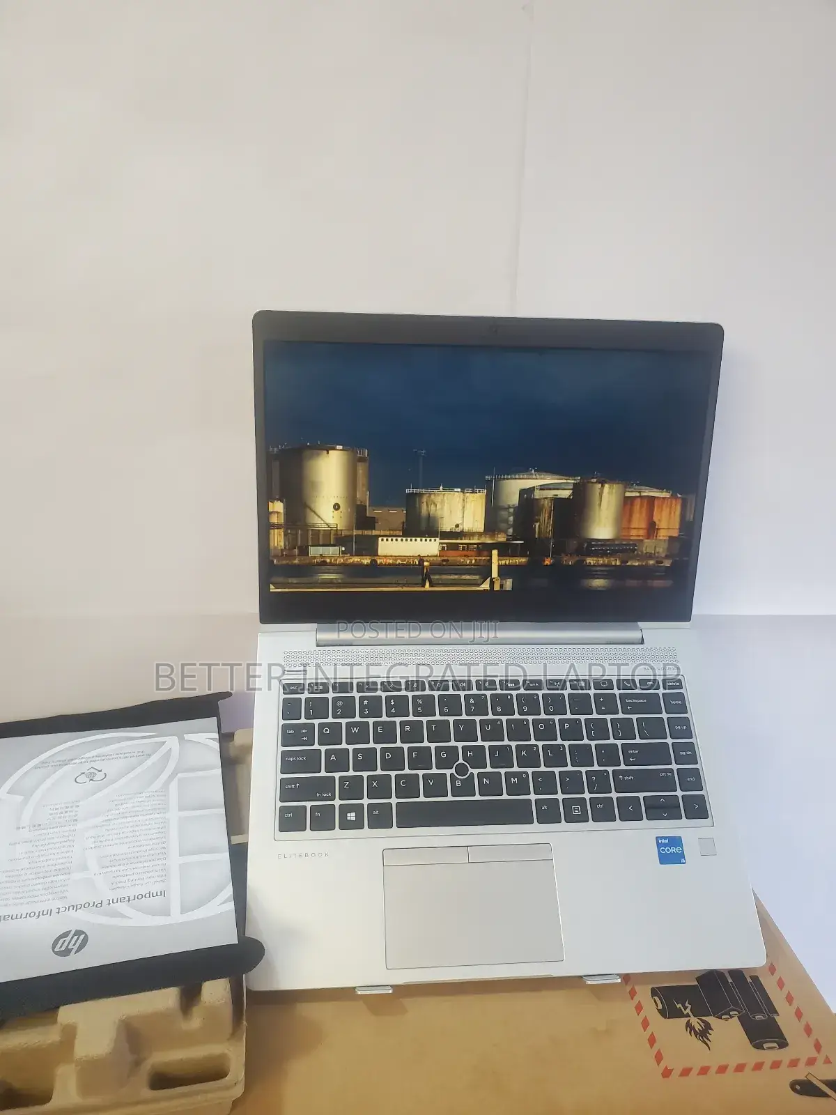 New Laptop HP EliteBook 750 G2 8GB Intel Core i5 SSD 256GB