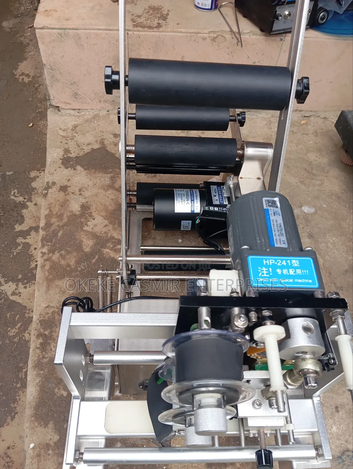 Sticker Labeling Machine Roun Bottle