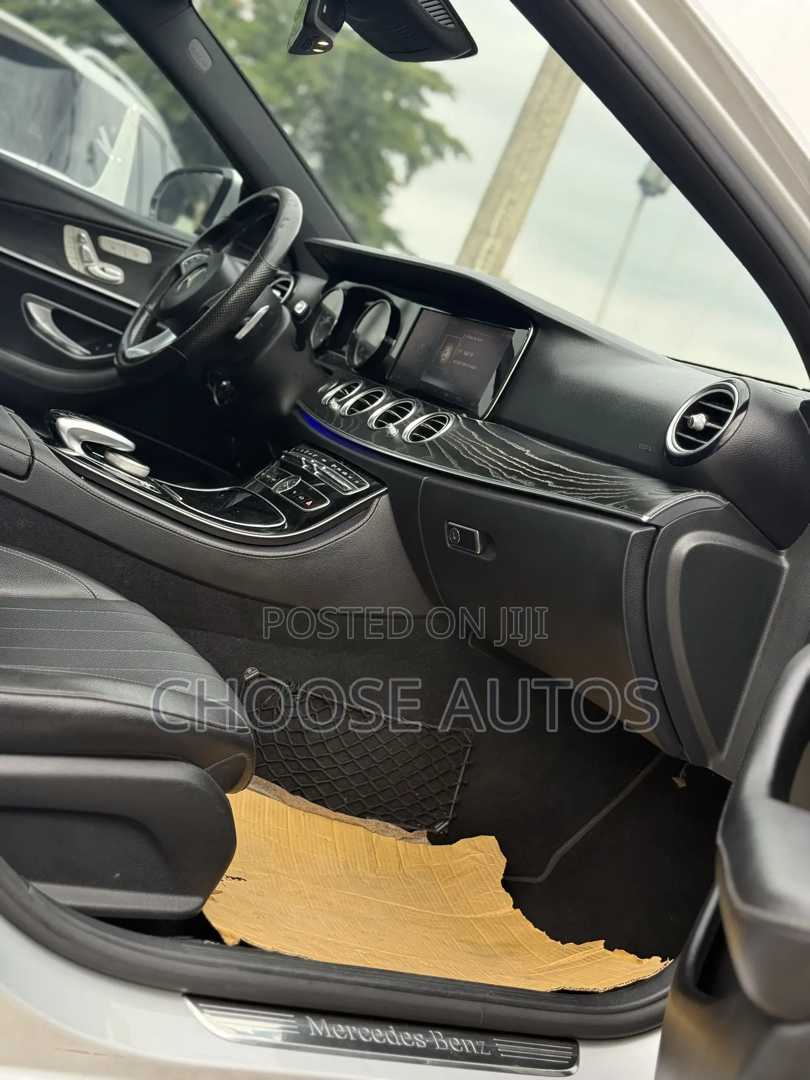 Mercedes-Benz E300 2017 Silver