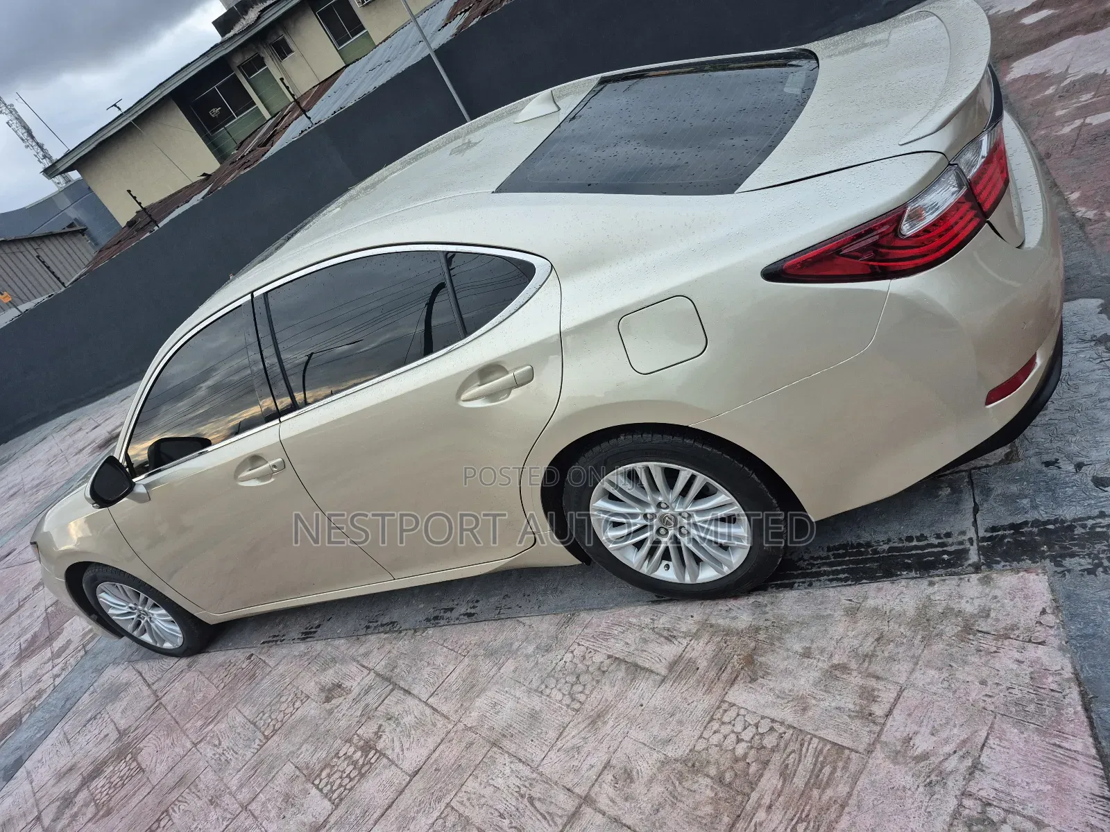 Lexus ES 350 FWD 2015 Gold