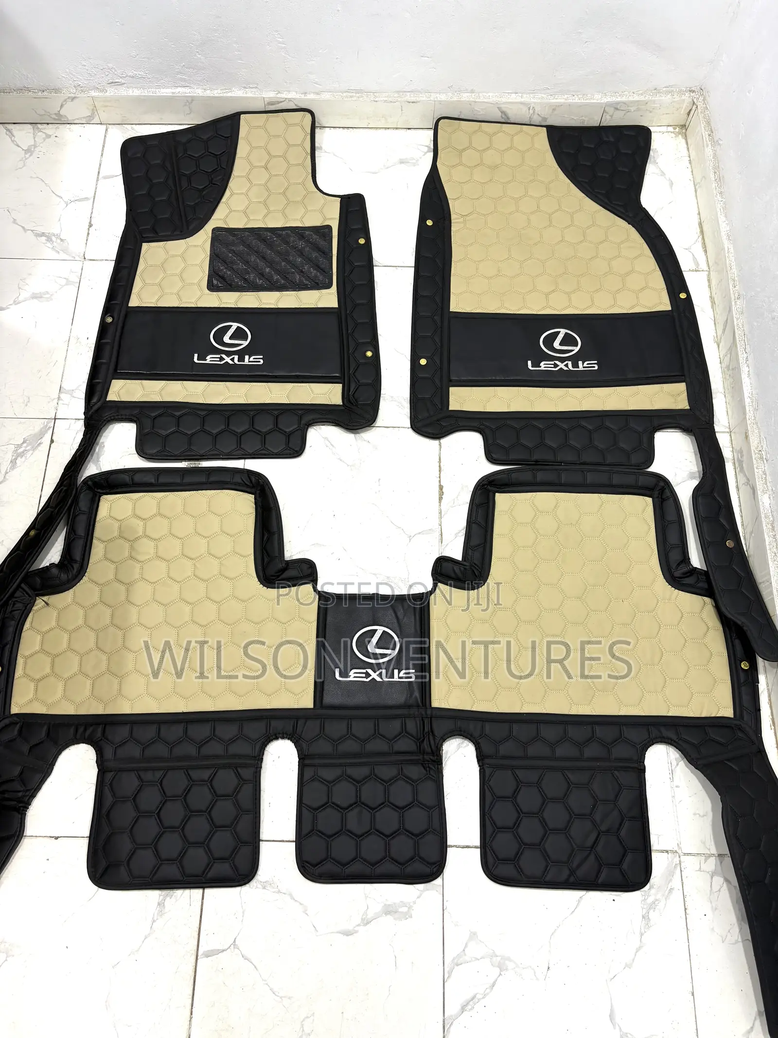 Milk And Black Lexus Rx330/350 Logo Leather Mat
