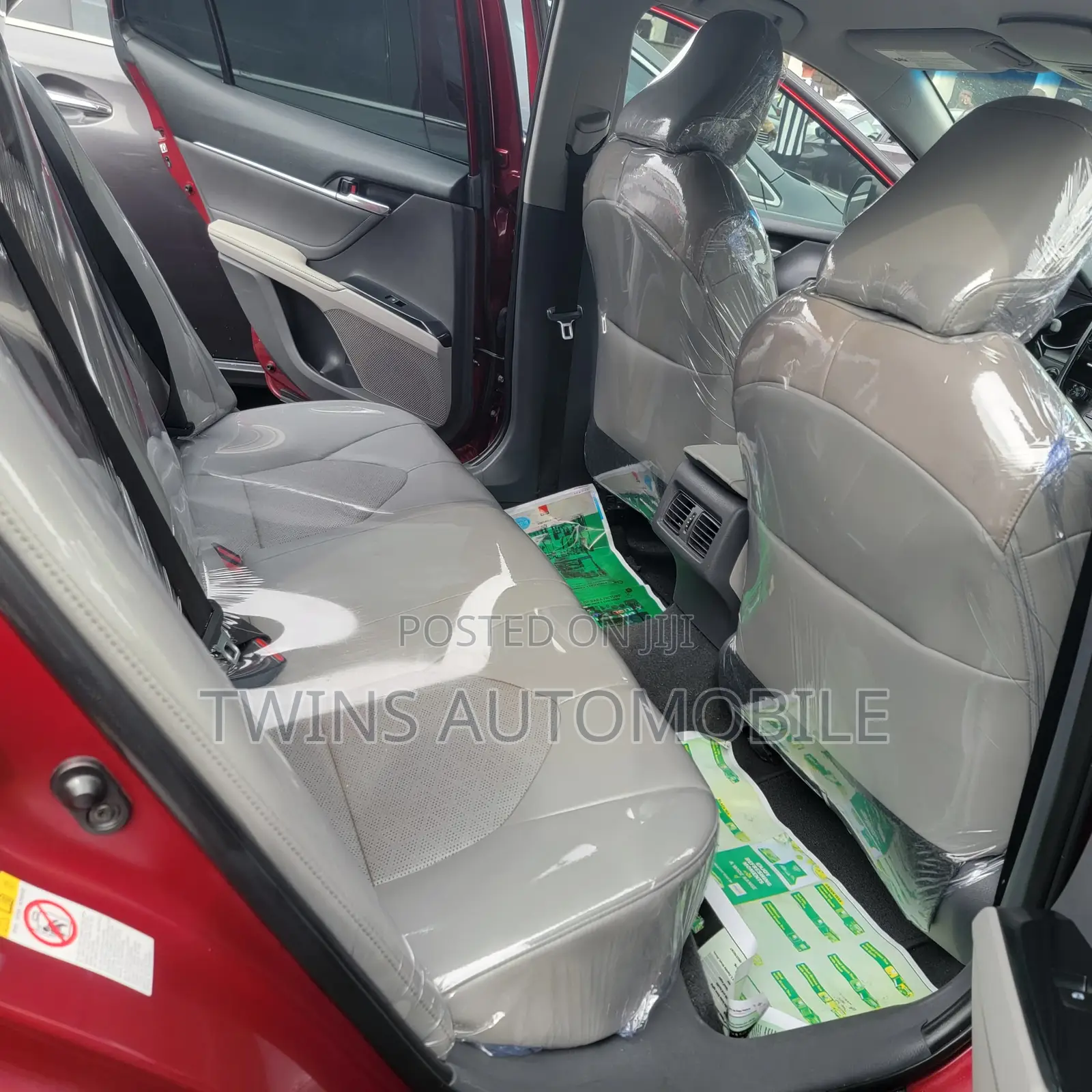 Toyota Camry XSE FWD (2.5L 4cyl 8AM) 2018 Red