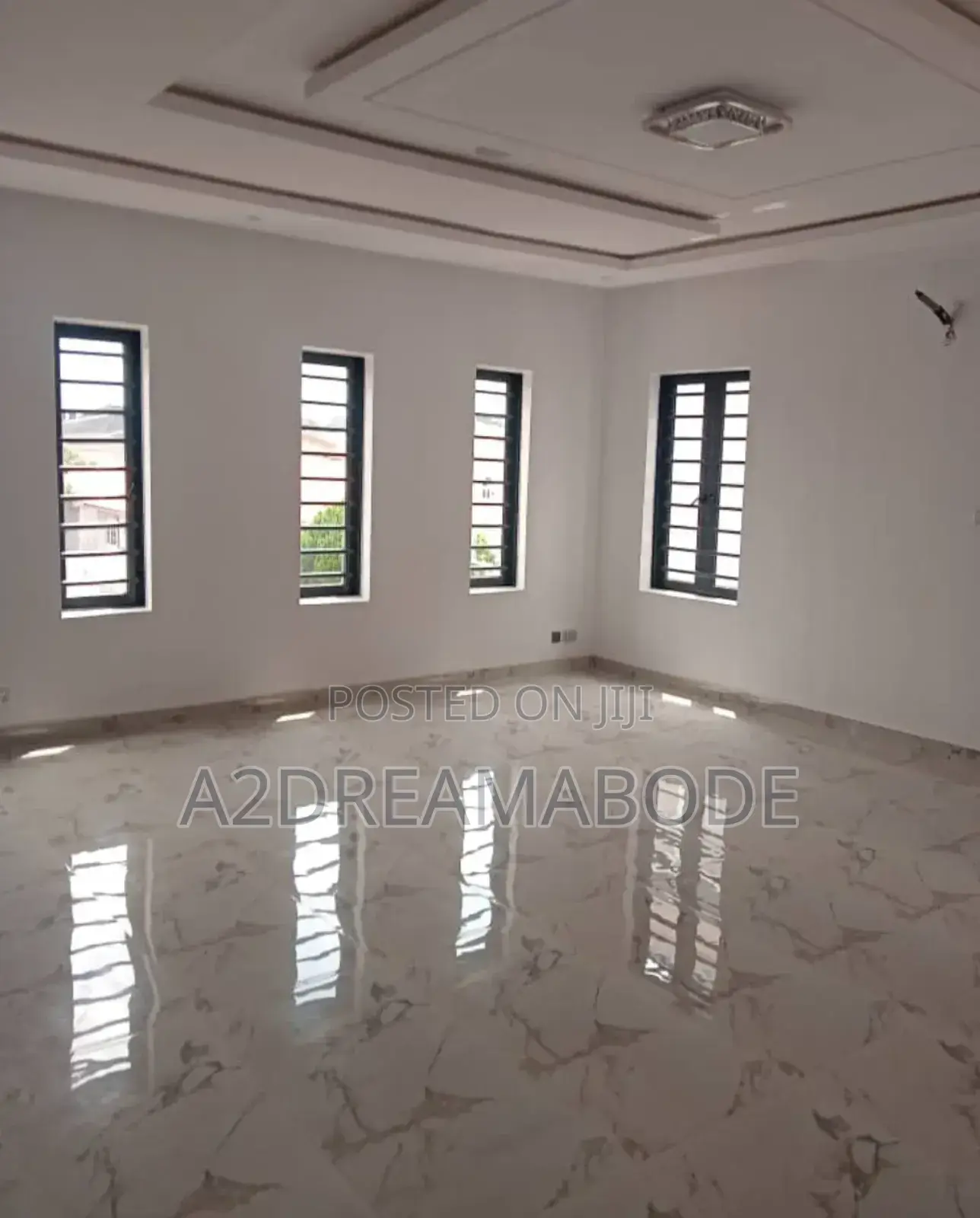 5bdrm Duplex in Omole Phase 2, Ikeja for sale