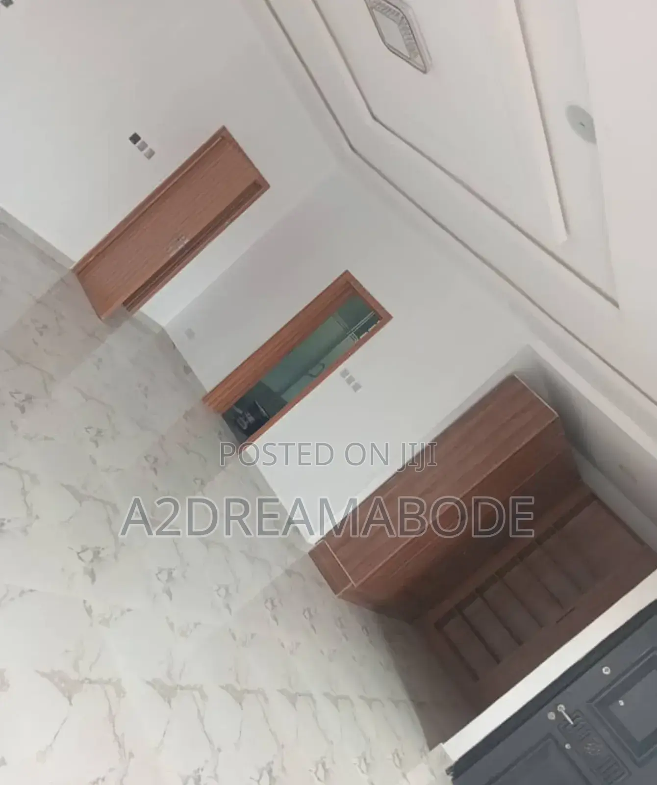 5bdrm Duplex in Omole Phase 2, Ikeja for sale