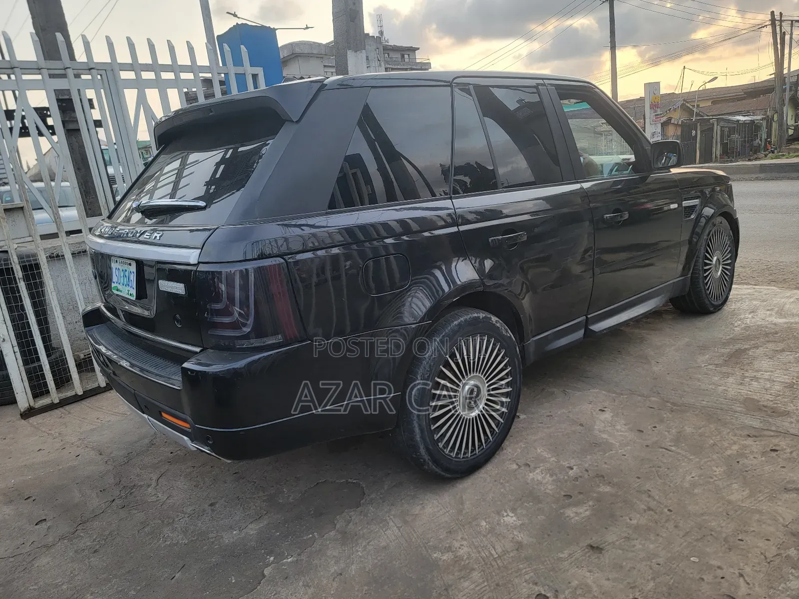 Land Rover Range Rover Sport HSE 4x4 (4.4L 8cyl 6A) 2006 Black