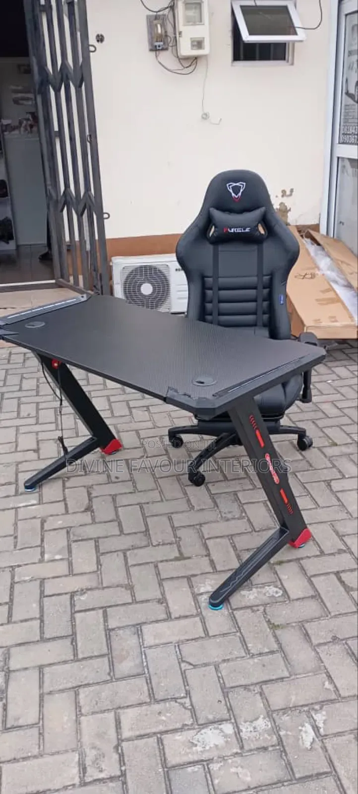 Furgle Gaming Ergonomic Office Chair With Computer Desk - Black