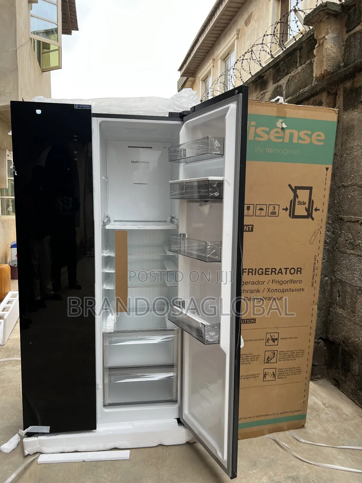 Mirror Door 529l Hisense Refrigerator + Dispenser - Dual Door