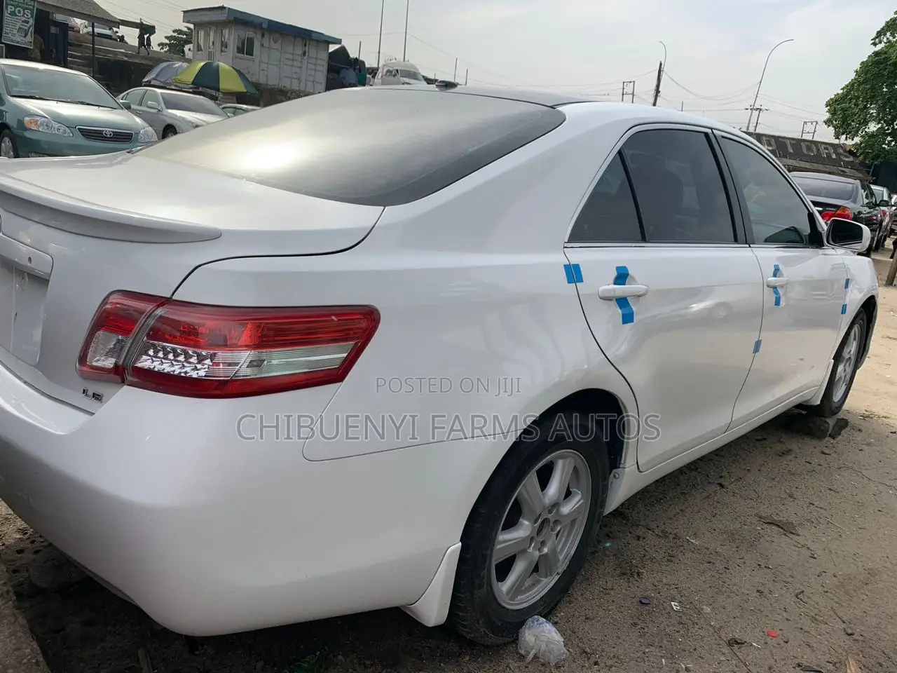 Toyota Camry LE 4dr Sedan (2.5L 4cyl 6A) 2011 White