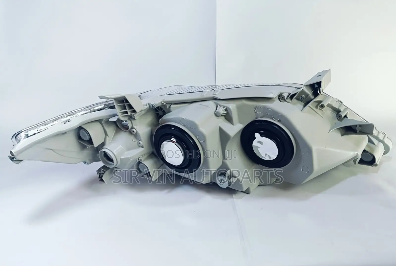 Toyota Camry 2010/2011 Headlight/Headlamp (Complete Set)