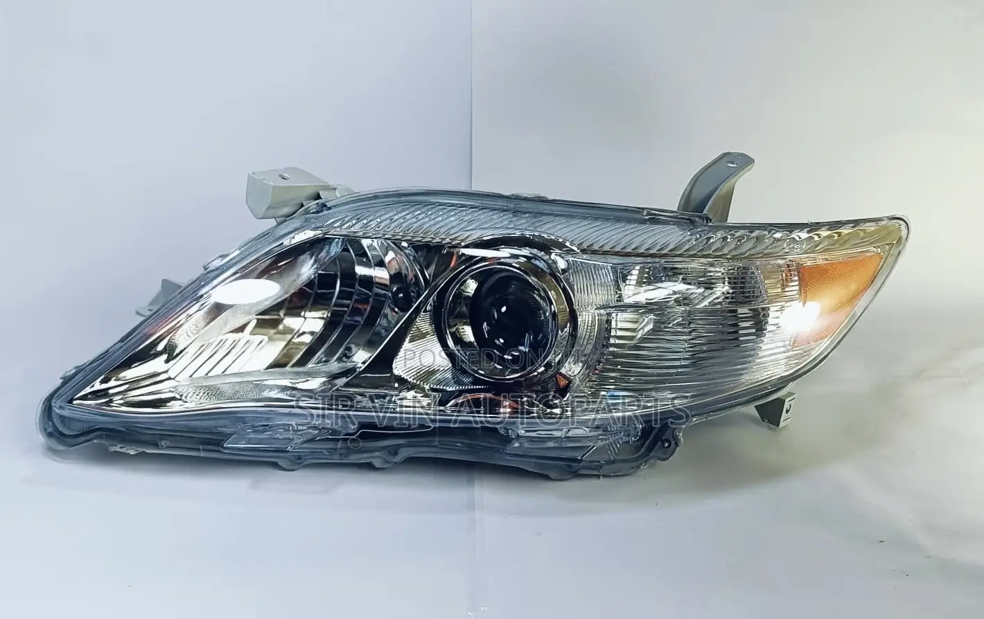 Toyota Camry 2010/2011 Headlight/Headlamp (Complete Set)