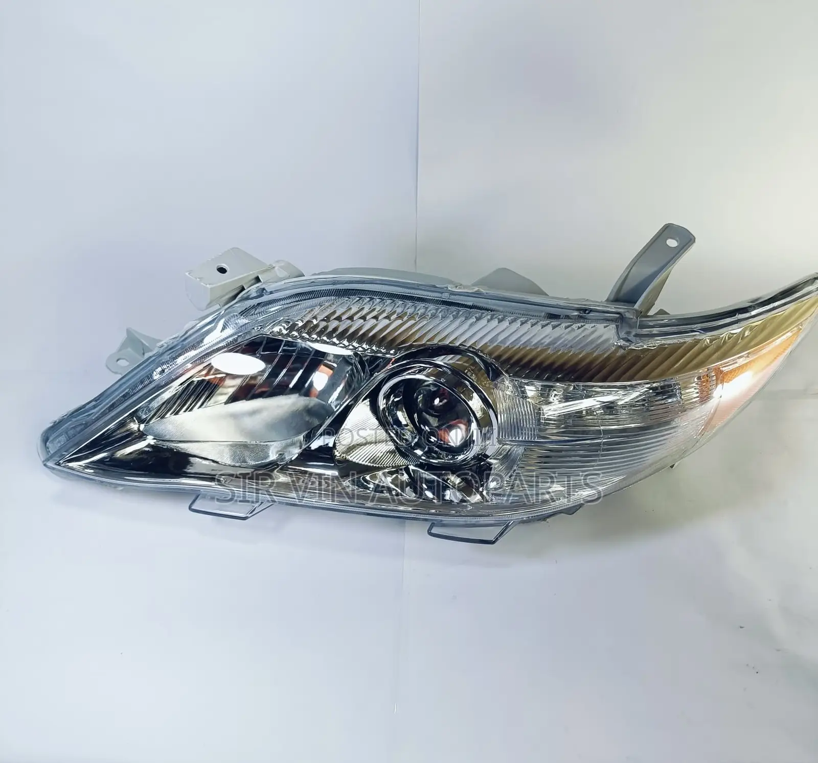 Toyota Camry 2010/2011 Headlight/Headlamp (Complete Set)