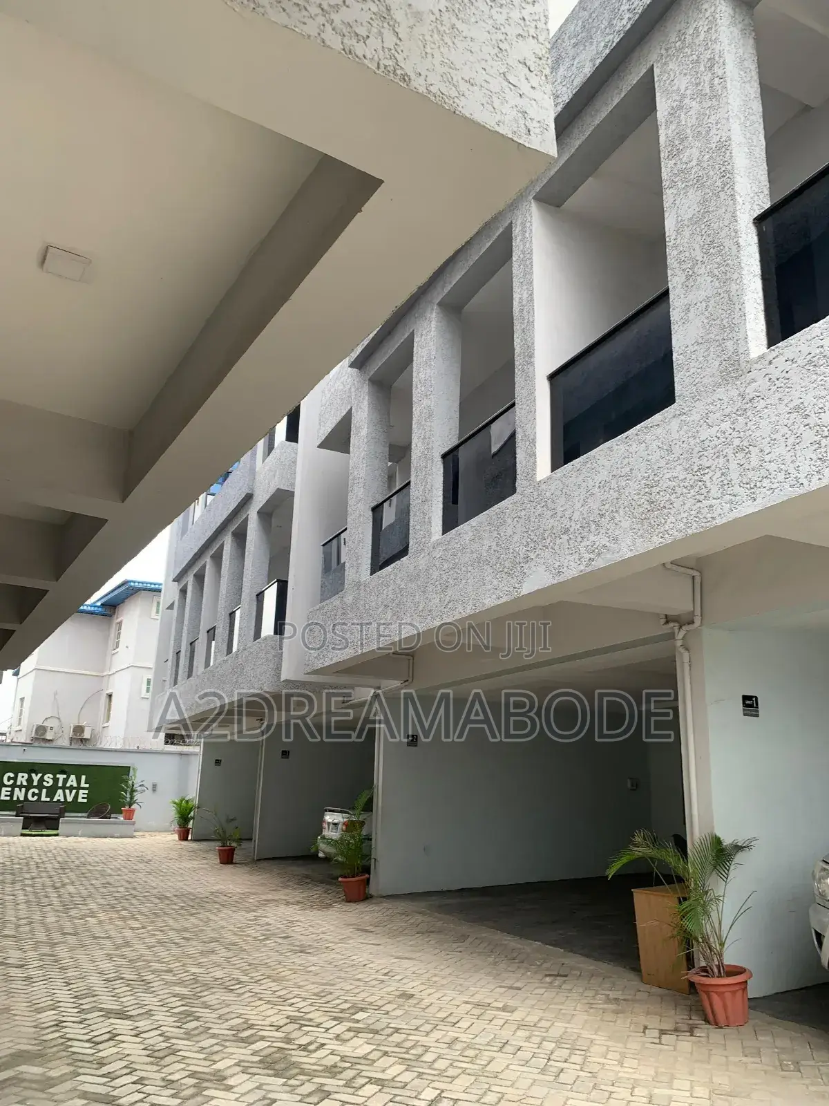 4bdrm Duplex in Off Toyin, Ikeja for sale